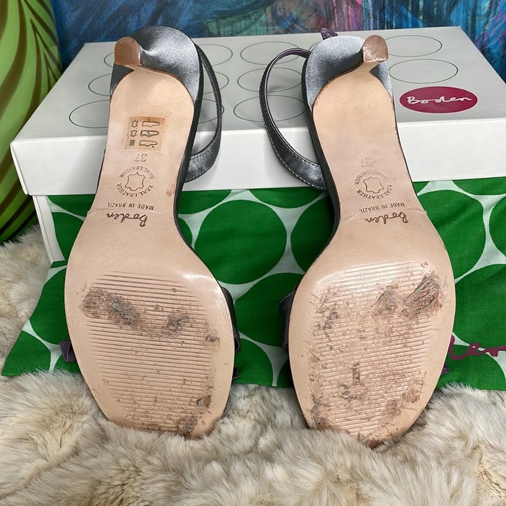 {Boden} 💚 💜 Purple and Grey Embellished Heel with Shoe Bag & Box - Picture 6 of 6